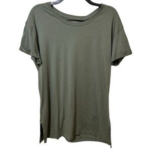 TOMMY BAHAMA Olive green cotton blend tunic style t-shirt size Medium - NWT!
